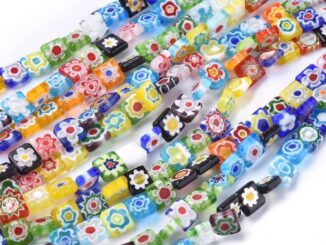 Beadthoven ลูกปัดแฮนด์เมดทรงสี่เหลี่ยมคละสี 8X8X3มม. 1 เกรด: 0.5 มม. 48 ชิ้น/เมตร 14.9 นิ้ว