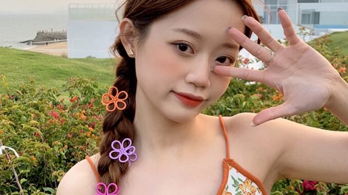 พร้อมส่ง E-15 กิ๊บหนีบผมดอกไม้ สีสดใส พร้อมส่ง E-15 กิ๊บหนีบผมดอกไม้ สีสดใส