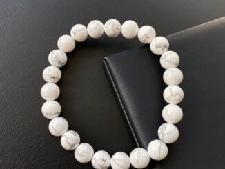 กำไลหินแท้ ฮาวไลท์ (Howlite) 8mm และ 10mm