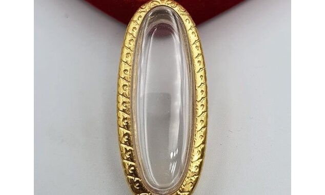 G025 ตลับพระ งานทองเลเซอร์ 24K สีเหมือนทองจริง เบอร์ 056 ตลับพระ 25 ศตว เนื้อดิน  พระเครื่อง กรอบพระ กรอบทอง