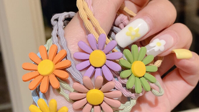 ยางรัดผมเดซี่ คละสี พร้อมส่ง มัดผมเกาหลี หนังยางมัดผม ลายน่ารัก ยางผูกผม เชือกมัดผม ยางรัดผมเดซี่ คละสี พร้อมส่ง มัดผมเกาหลี หนังยางมัดผม ลายน่ารัก ยางผูกผม เชือกมัดผม