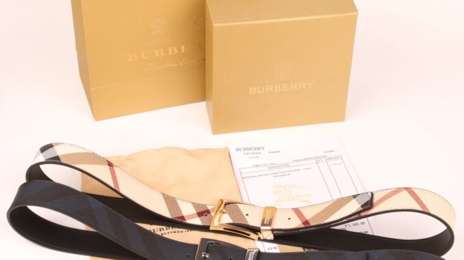 Bur BERRY เข็มขัดหนัง ลายตารางหมากรุก ลอนดอน สองด้าน สไตล์วินเทจ 120 ซม.