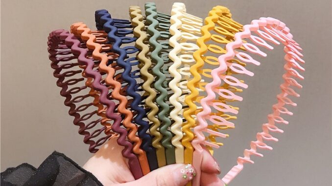 ที่คาดผม กันลื่น เครื่องประดับผม ออกแบบดี สีเงิน ที่คาดผม กันลื่น เครื่องประดับผม ออกแบบดี สีเงิน