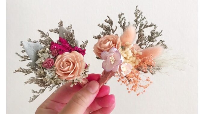 พร้อมส่ง!! เข็มกลัดติดอกโทนโอรส(ออกสีส้มอ่อนๆนะคะ)