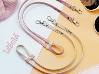 สายคล้องแว่น คล้องแมส หนัง ใส่ชื่อได้ เด็ก-ผู้ใหญ่ ของชำร่วย
