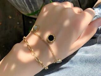 สร้อยข้อมือ เหล็กไทเทเนียม 18K ทรงกลม เลขโรมัน กันน้ํา สีโรสโกลด์ สไตล์ยุโรป อเมริกัน
