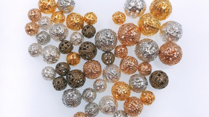 100 ชิ้น / แพ็ค สีทอง สีเงิน ลูกปัดกลวง ลูกปัดกลวง เครื่องประดับ DIY อุปกรณ์