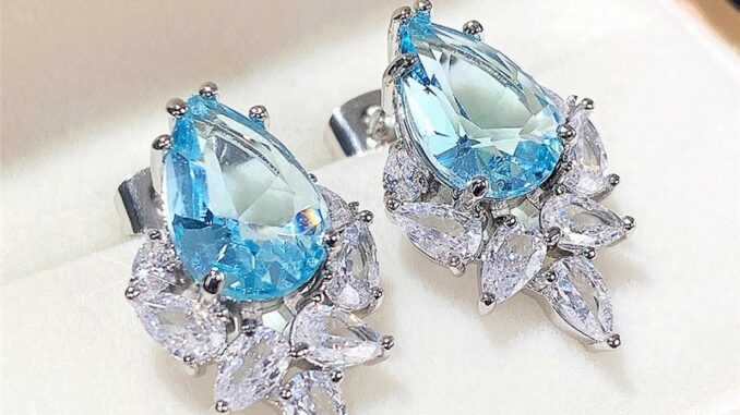 LALA.ต่างหูเพทาย รูปหยดน้ํา ประดับเพชร สีชมพู สําหรับผู้หญิง
