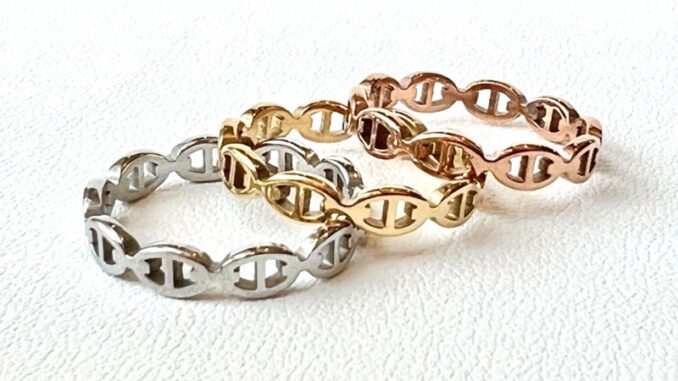 Jenny 14k ring. (แหวนงานชุบ 14k สแตนเลส สวย ทน เงา โดนน้ำหอม เจลแอลกอฮอล์ได้ ไม่ลอก ไม่ดำ) Jenny 14k ring. (แหวนงานชุบ 14k สแตนเลส สวย ทน เงา โดนน้ำหอม เจลแอลกอฮอล์ได้ ไม่ลอก ไม่ดำ)