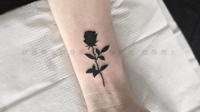 สติกเกอร์รอยสัก ลายดอกกุหลาบ สุดเซ็กซี่ แบบทันสมัย สีเข้ม