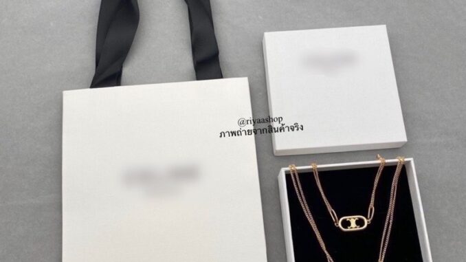 สร้อยคอ  1:1 ชนช็oป งานOri เกรดสลับllท้ รุ่นขายดี ใครๆก็ต้องมีค่ะ รุ่นยอดฮิต พร้อมส่ง