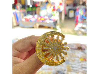 เข็มกลัด ดาวเดือน สีทอง