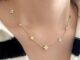 Xiya Niche สร้อยคอ สร้อยข้อมือ ไทเทเนียม จี้ใบโคลเวอร์สี่แฉก ประดับเพทาย เข้ากับทุกการแต่งกาย ขนาดเล็ก