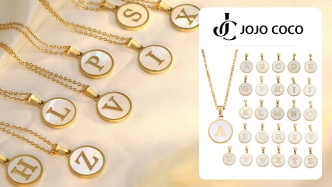 Jojo COCO สร้อยคอโซ่ จี้ตัวอักษร 26 ตัว ทรงกลม ไม่ซีดจาง อเนกประสงค์ สําหรับผู้หญิง