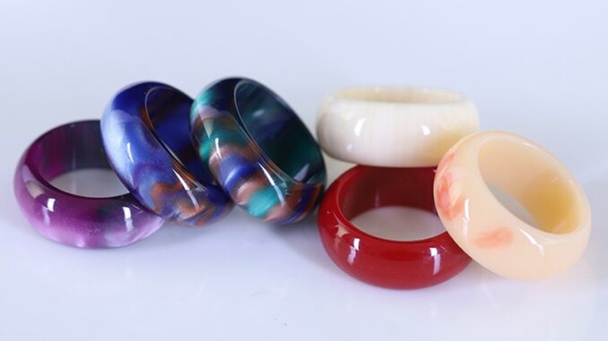 แหวนหินปะการังแท้ สีแดง เส้นผ่าศูนย์กลาง 17 มม. - 20 มม.
