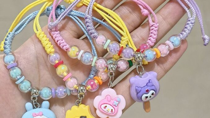 SANRIO สร้อยข้อมือ ลายการ์ตูนน่ารัก สามารถปรับได้ เครื่องประดับ สําหรับคู่รัก นักเรียน