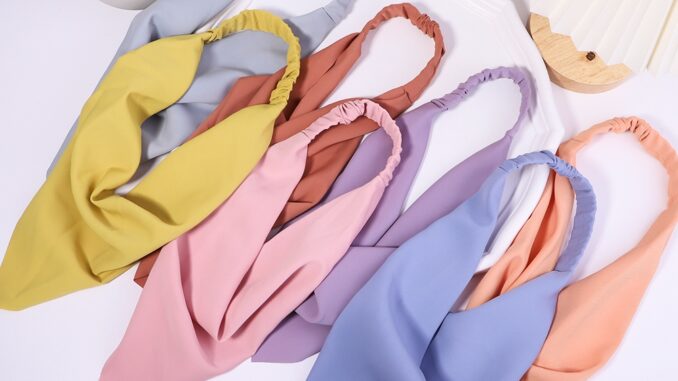 1 ชิ้น หวาน สีพื้น สามเหลี่ยม ผ้าพันคอผม สําหรับผู้หญิง เด็กผู้หญิง โบโฮ ยืดหยุ่น ที่คาดผม DIY ที่คาดผม ที่คาดผม เครื่องประดับผม