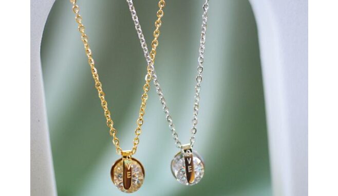B.B_ringสร้อยคอสแตนเลสชุบ18kรุ่นเพชรLoveเพชรหมุนได้ด้วย