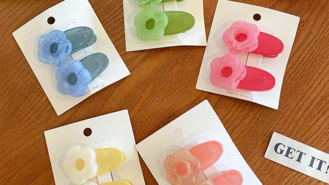 ชุดกิ๊บติดผม ลายดอกไม้น่ารัก สีแคนดี้ เครื่องประดับ สําหรับผู้หญิง จํานวน 2 ชิ้น ต่อชุด ชุดกิ๊บติดผม ลายดอกไม้น่ารัก สีแคนดี้ เครื่องประดับ สําหรับผู้หญิง จํานวน 2 ชิ้น ต่อชุด