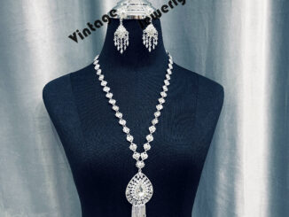 Vintage jewelryขายราคาต่ำรวมทั้งสร้อยคอและต่างหูหนีบเครื่องประดับไทย เครื่องประดับชุดไทยประยุกต์ ดอกกุหลาบสีทอง