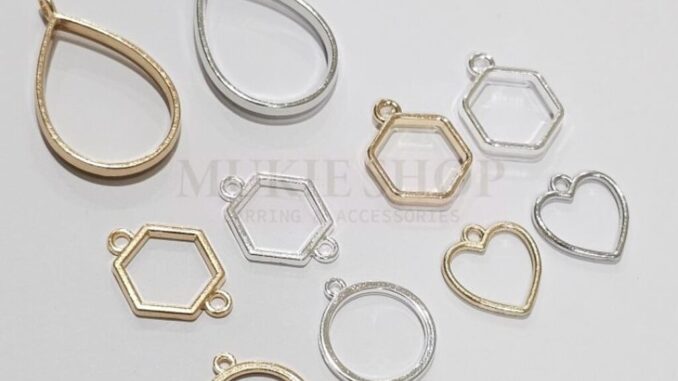 Mukie shop DIY จี้ จี้หัวใจ จี้กรอบโปร่ง แบบต่างๆ กรอบเรซิ่น แพ็ค 5