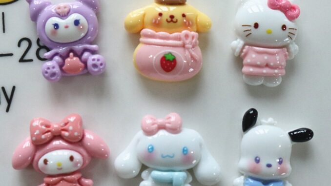 จี้เรซิ่น รูปซานิโร่น่ารัก แวววาว สําหรับทําเครื่องประดับ DIY 10 ชิ้น จี้เรซิ่น รูปซานิโร่น่ารัก แวววาว สําหรับทําเครื่องประดับ DIY 10 ชิ้น