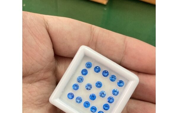 พลอยเเท้(BlueTopaz)บลูโทพาสขนาด3มิลลิเมตร