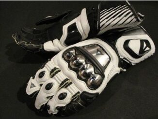 ถุงมือหนังไทเทเนียมอัลลอยด์ กันลม สําหรับขี่รถจักรยานยนต์ Dennis Vr Rossi