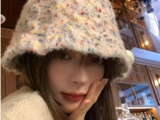 หมวกบักเก็ต ผ้าวูลถัก ขนาดเล็ก สีสันสดใส แฟชั่นฤดูใบไม้ร่วง และฤดูหนาว สําหรับผู้หญิง 2023
