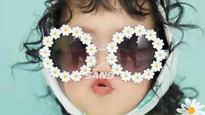 【ขายส่ง】COD (San9) แว่นตากันแดด ป้องกันรังสียูวี ลายดอกเดซี่น่ารัก ขนาดเล็ก แฟชั่น สําหรับเด็กผู้หญิง