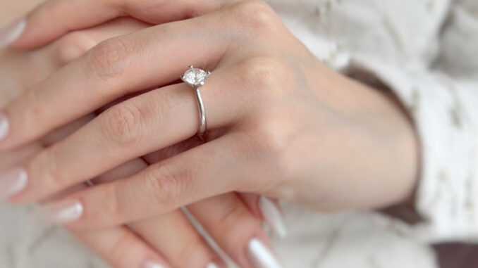 Betty 100 H&A ring. (แหวนเงินแท้ ใส่ลุยได้ไม่ต้องระวัง ไม่ลอก ไม่ดำ) Betty 100 H&A ring. (แหวนเงินแท้ ใส่ลุยได้ไม่ต้องระวัง ไม่ลอก ไม่ดำ)