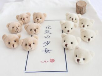 เข็มกลัด รูปการ์ตูนหมีน่ารัก สามมิติ สีน้ําตาลเบจ อุปกรณ์เสริม สําหรับตกแต่งเสื้อผ้า กระเป๋า