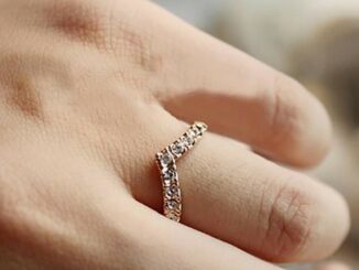 แหวนสีชมพูออกแบบไม่ซ้ําใครรูปตัววีประดับ rhinestone