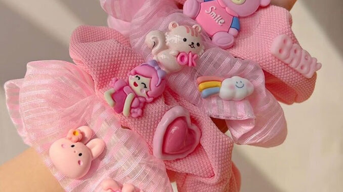 ยางรัดผมขนนุ่ม W56 ยางรัดผมยืดหยุ่น ขนนิ่มๆลายการ์ตูน Sanrio น่ารักๆ พร้อมส่ง
