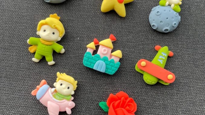 The Little Prince กิ๊บติดผมเรซิ่น รูปการ์ตูน โฮมเมด สําหรับทําเครื่องประดับ diy The Little Prince กิ๊บติดผมเรซิ่น รูปการ์ตูน โฮมเมด สําหรับทําเครื่องประดับ diy