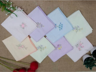ผ้าเช็ดหน้าผืนเล็ก คละสี ปักลายดอกไม้ ผ้าเช็ดหน้าเนื้อ cotton 100%