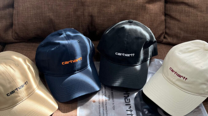 หมวกแก๊ปCarhartt WIPพร้อมถุงซิปล็อค