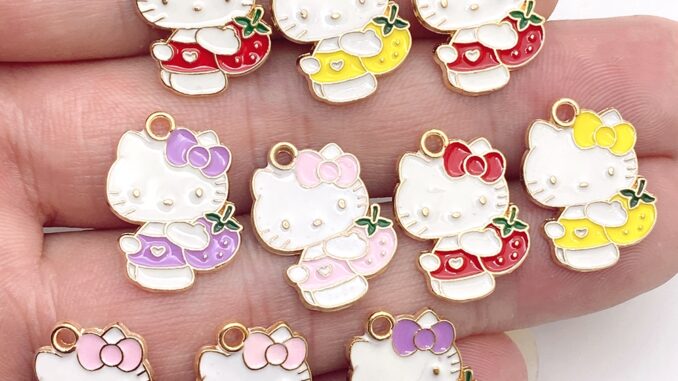 10 ชิ้น โลหะผสม หยดน้ํามัน การ์ตูน กระต่าย สตรอเบอร์รี่ สัตว์ จี้สร้อยคอ สร้อยข้อมือ สร้อยคอ DIY