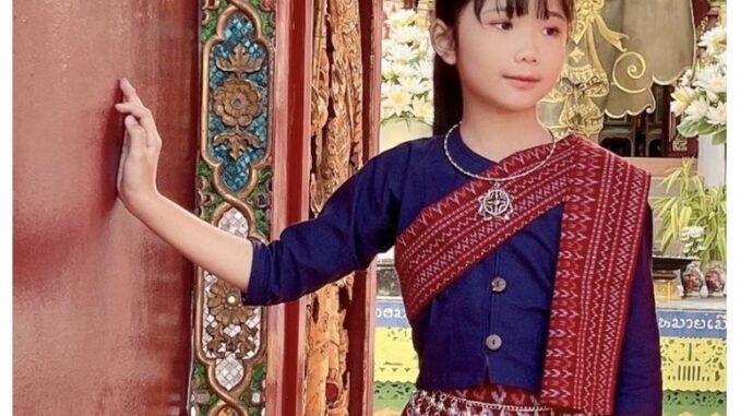 สไบและผ้าคาดเอว ใส่ได้ทั้งหญิงและชายทั้งเด็กและผู้ใหญ่จ้าา สไบและผ้าคาดเอว ใส่ได้ทั้งหญิงและชายทั้งเด็กและผู้ใหญ่จ้าา