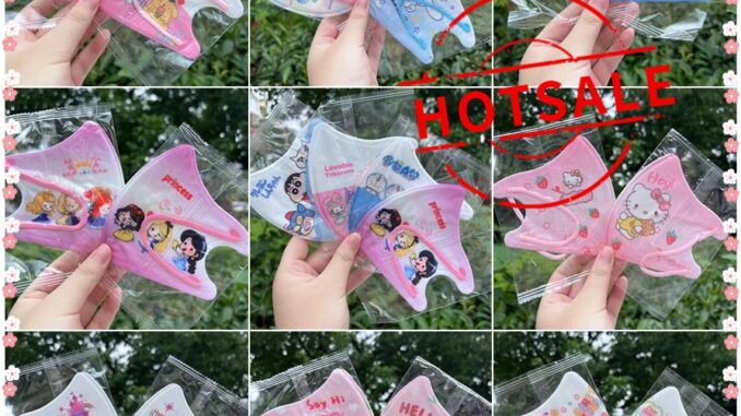 หน้ากากอนามัย ลายการ์ตูนหมี สตรอเบอร์รี่ เมโลดี้ 3D หลากสี สําหรับเด็ก 3-12 ปี 10 ชิ้น