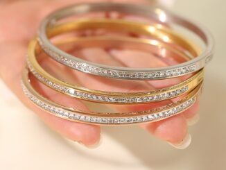 [highbuying] แฟชั่น เรียบง่าย ไทเทเนียม เหล็ก ยิปโซ กําไลข้อมือ ไม่จางหาย แสง อารมณ์ เต็มรูปแบบ เพชร สร้อยข้อมือ สําหรับผู้หญิง เครื่องประดับ ใหม่ พร้อมส่ง