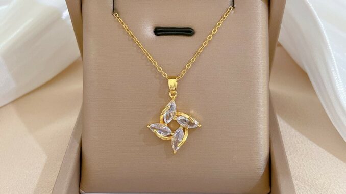 ⭐Y.H⭐เพชร กังหันลม สีทอง 18K สร้อยคอสแตนเลส ⭐Y.H⭐เพชร กังหันลม สีทอง 18K สร้อยคอสแตนเลส