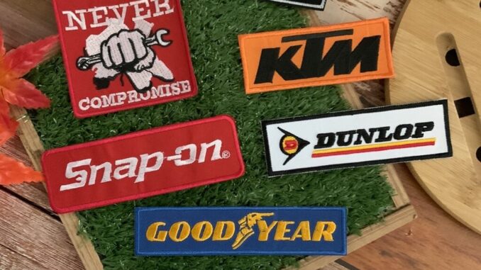 รถแข่ง ชุดนักซิ่ง ตัวรีดติดเสื้อ อาร์มรีด อาร์มปัก ตกแต่งเสื้อผ้า หมวก กระเป๋า แจ๊คเก็ตยีนส์ Quote Embroidered Iron o... รถแข่ง ชุดนักซิ่ง ตัวรีดติดเสื้อ อาร์มรีด อาร์มปัก ตกแต่งเสื้อผ้า หมวก กระเป๋า แจ๊คเก็ตยีนส์ Quote Embroidered Iron o...