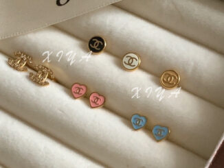 XIYA ต่างหู เหล็กไทเทเนียม จี้รูปตัวอักษร C สีดํา สไตล์ฝรั่งเศส