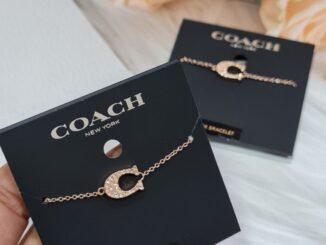 ★ New สร้อยข้อมือ Coach  พร้อมส่ง ของแท้ 100%