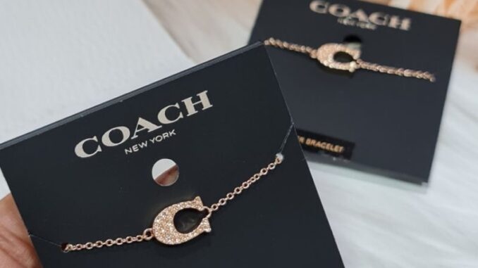 ★ New สร้อยข้อมือ Coach  พร้อมส่ง ของแท้ 100%