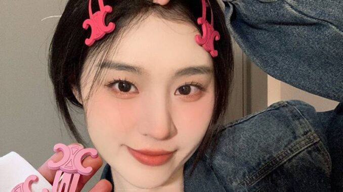 กิ๊บติดผม รูปดาวน่ารัก สีแคนดี้ แฟชั่นเกาหลี สําหรับเด็กผู้หญิง กิ๊บติดผม รูปดาวน่ารัก สีแคนดี้ แฟชั่นเกาหลี สําหรับเด็กผู้หญิง