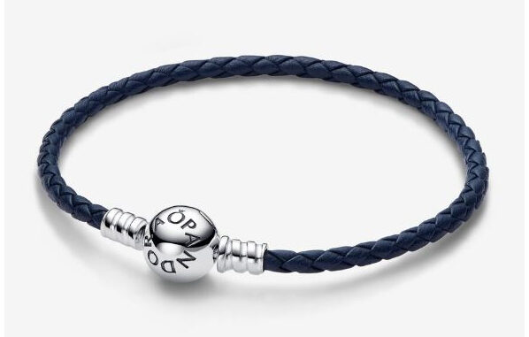 [พร้อมส่ง สินค้าแท้  ] New collection Pandora Moments Round Clasp Blue Braided Leather Bracelet