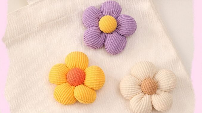 # ใหม่ เข็มกลัด ลายดอกไม้น่ารัก แฮนด์เมด DIY สําหรับตกแต่งเสื้อผ้า กิ๊บติดผม