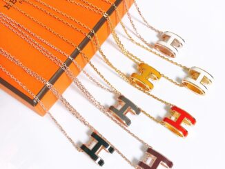 พร้อมส่ง ขายดี สร้อยคอ จี้เคลือบโรสโกลด์ 2021